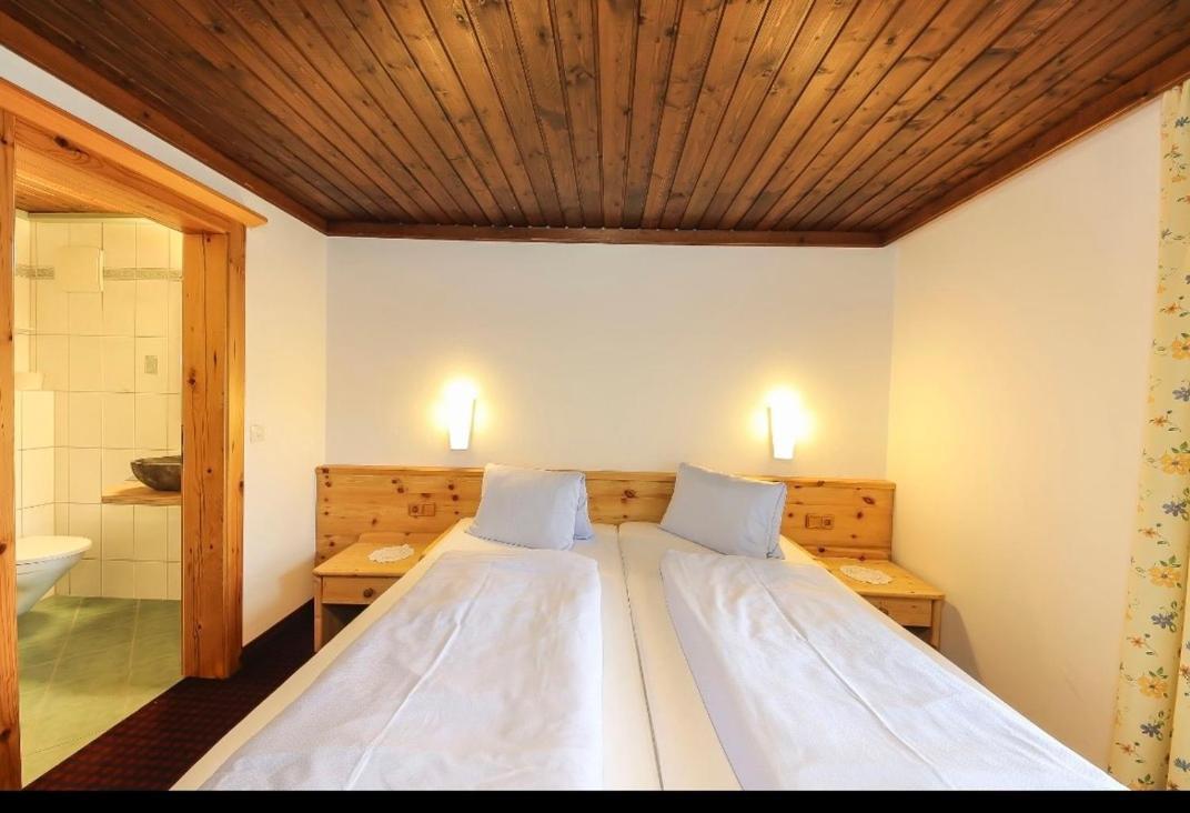 Hochwart Hof Bed & Breakfast Bed and Breakfast Saalbach-Hinterglemm Exteriör bild