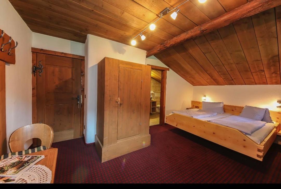 Hochwart Hof Bed & Breakfast Bed and Breakfast Saalbach-Hinterglemm Exteriör bild